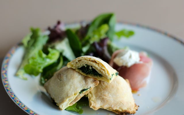 Tourtons (beignets salés aux épinards)