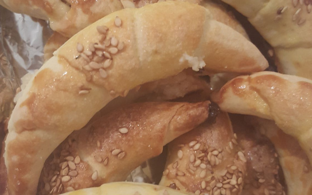 Petits croissants aux pignons ( sans beurre )