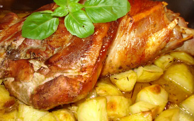 Cuisse de dinde au four