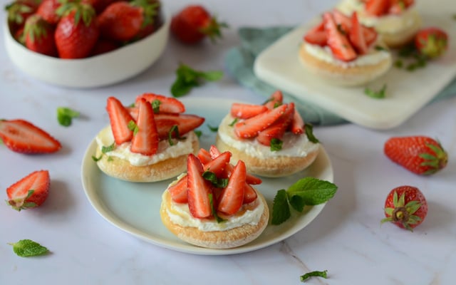 Mini pizza sucrée à la mascarpone et aux Fraises du Périgord IGP