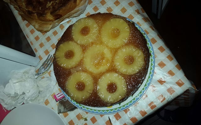Gâteau caramélisé renversé à l'ananas