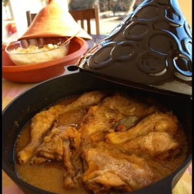 Tajine de poulet aux oignons confits