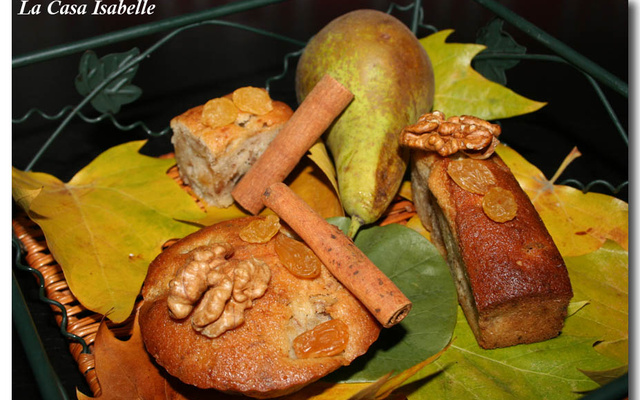 Cake poire, raisins et noix