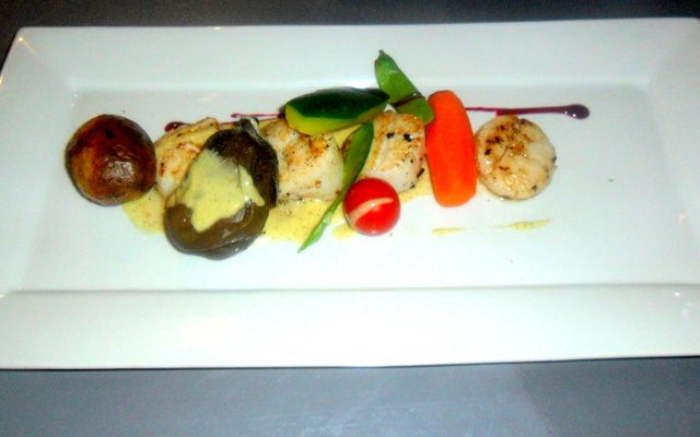 Noix de St jaques rôties sauce vanille/orange