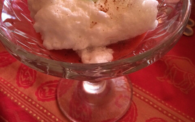 Îles flottantes aux fraises