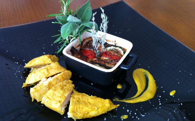 Poulet au curry et au miel et son tian de légumes au chèvre ! Plat familial