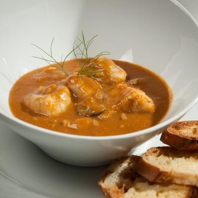 Huîtres de Normandie et coquillages façon bouillabaisse