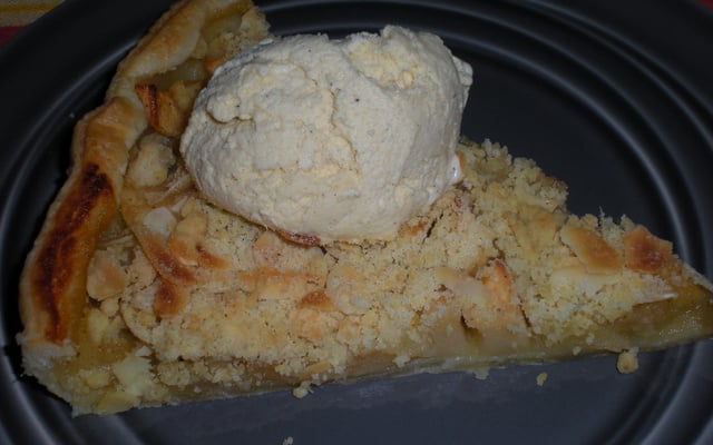 Tarte crumble pommes et glace vanille
