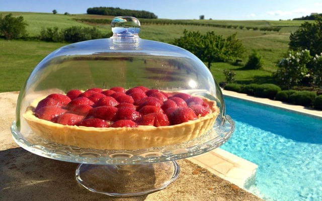 Tarte aux fraises traditionnelle à la crème pâtissière