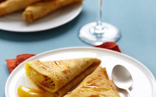 Crêpes aux poires pochées au sirop de cidre safrané