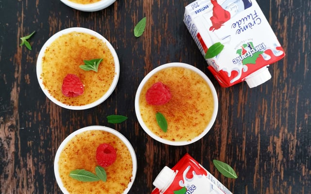 Crème catalane aux framboises et verveine