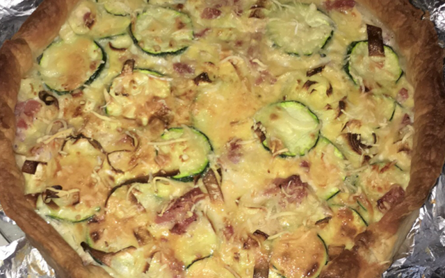 Quiche chèvre courgettes