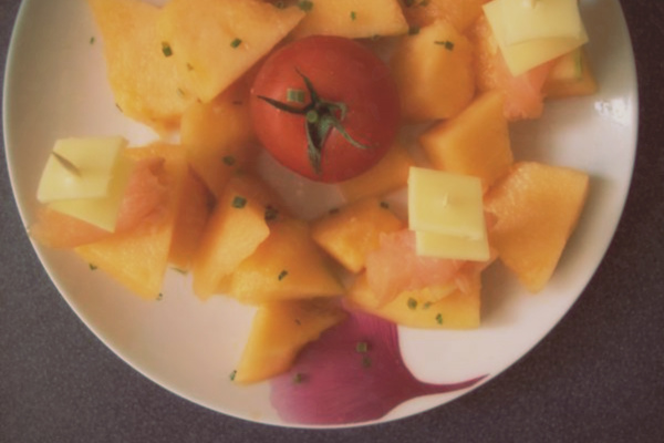 Salade d'été sucrée - salée