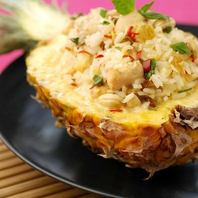 Riz sauté à l'ananas (Thaï)