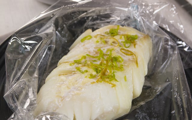 Papillote de cabillaud au lait de coco et gingembre