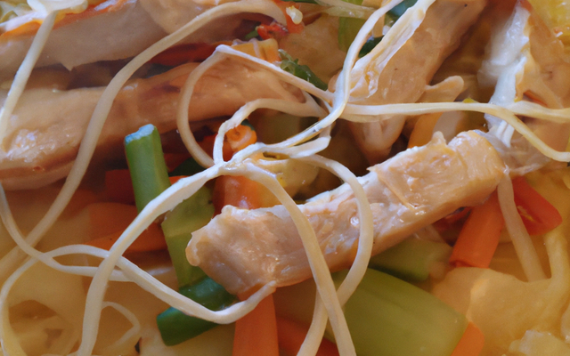 Nouilles sautées à la dinde et aux légumes