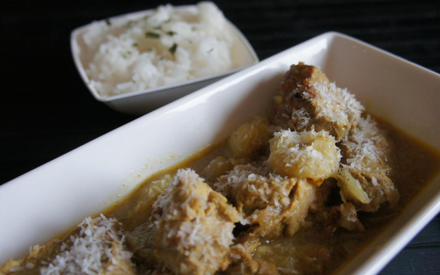 Filet mignon au curry et lait de coco