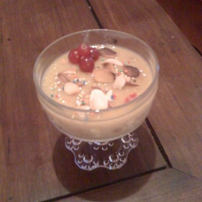 Gâteau de semoule aux groseilles