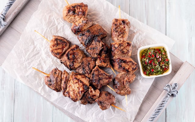 Brochettes de bœuf marinées