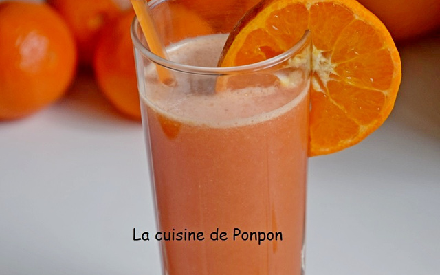 Jus aux agrumes à la centrifugeuse
