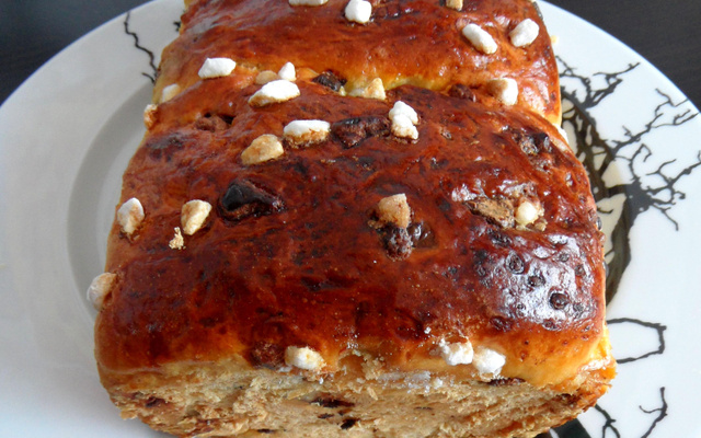 Brioche à la fleur d'oranger et pépites de chocolat