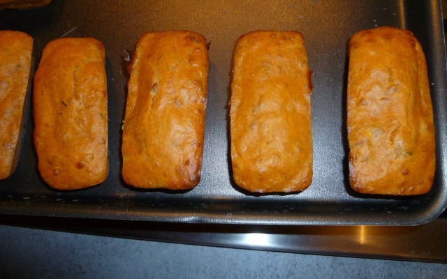 Mini cake thon ketchup et chèvre