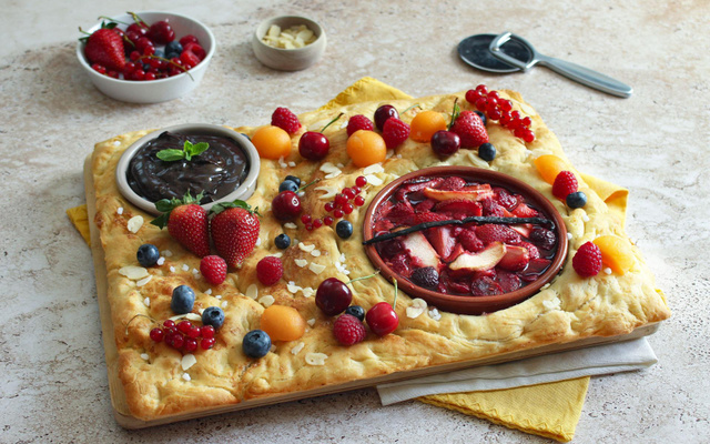 Focaccia sucrée façon planche desserts