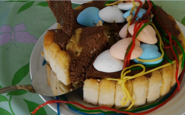 Charlotte au chocolat légère et colorée