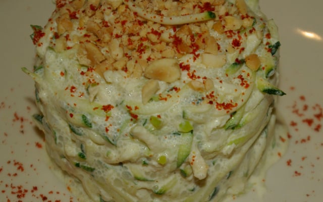 Salade de courgettes crues au curry