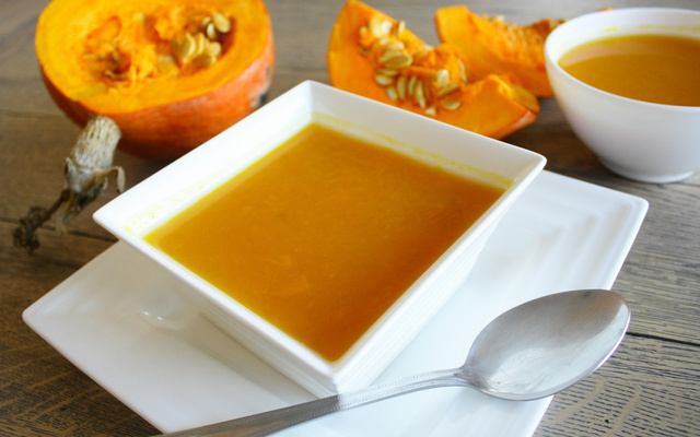 Soupe de courge-coco-curry