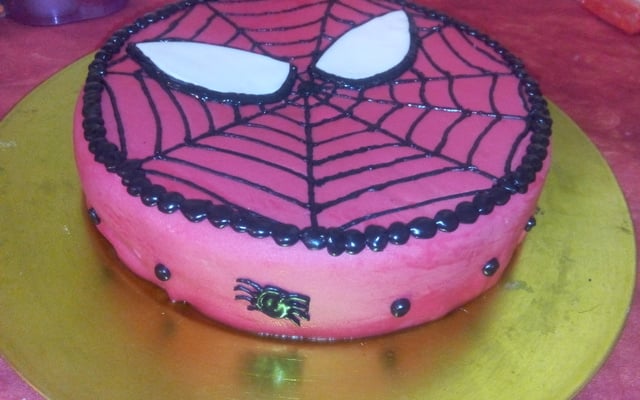 Gâteau anniversaire Spiderman