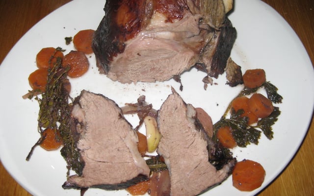 Gigot d'agneau mariné aux vins