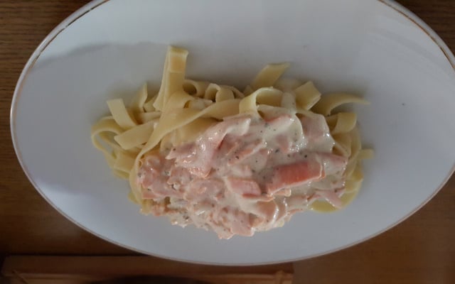 Tagliatelles au saumon sauce onctueuse au Tartare®