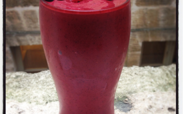 Smoothie aux fruits rouges économique