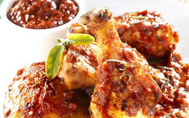 Poulet mariné tomate et sauge