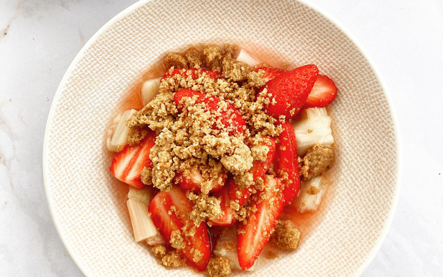 Crumble fraises rhubarbe