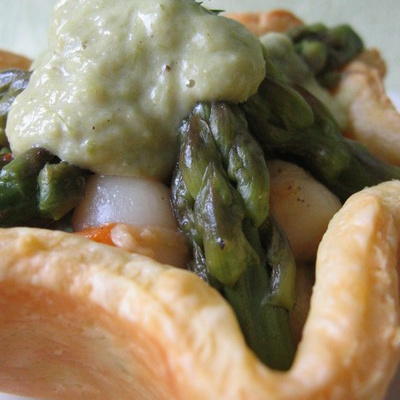 Corolle de Saint-Jacques poêlées aux asperges