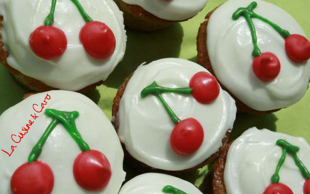 Cupcakes Cerises, glaçage Cheesecream