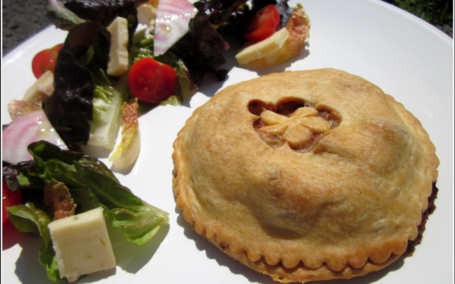 Tourtes croustillantes au Saint Nectaire Fermier