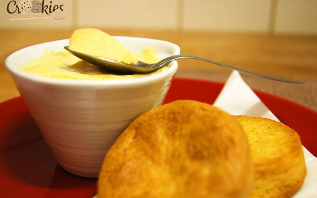 Mousse au kaki Persimon et son sablé à la vanille