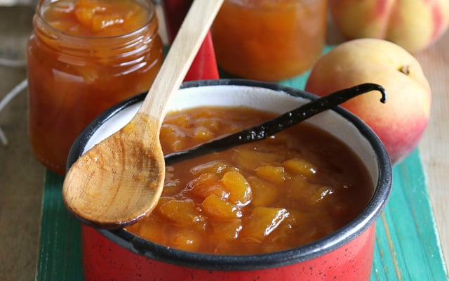 Confiture de pêche aux pépins de citron