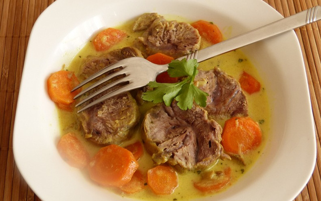 Filet mignon de porc poivré au lait de coco