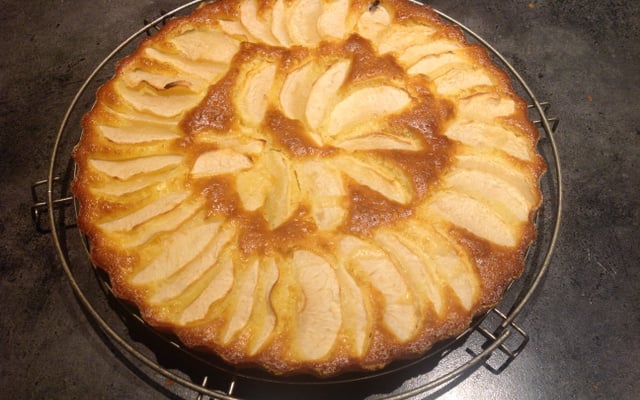 Tarte aux pommes sans pâte et rapide