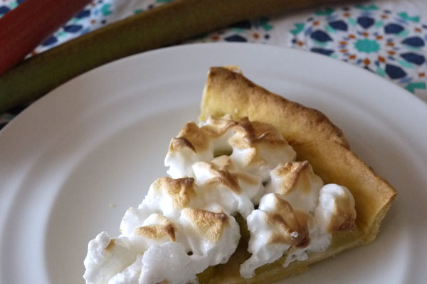 Tarte à la rhubarbe meringuée classique