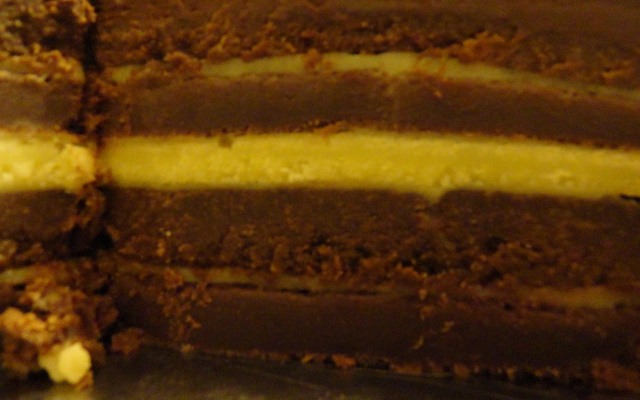 Gâteau aux trois chocolats et crème pâtissière