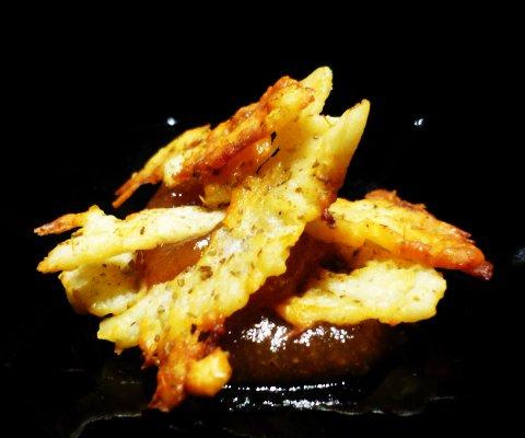 Chips de Cantal au cumin et chutney de coings