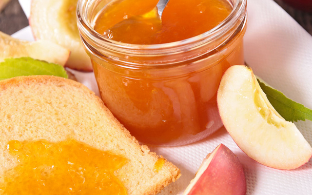 Confiture de pêches et de poires
