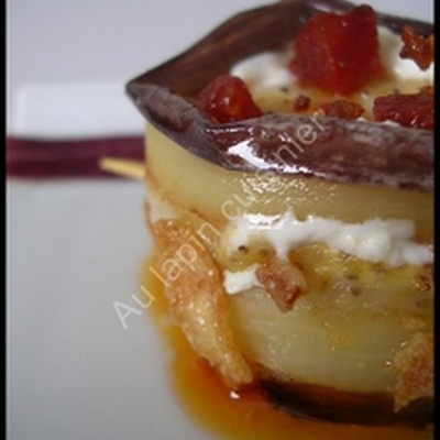 Noix de Saint Jacques en manteau d'aubergine, chèvre frais et chorizo