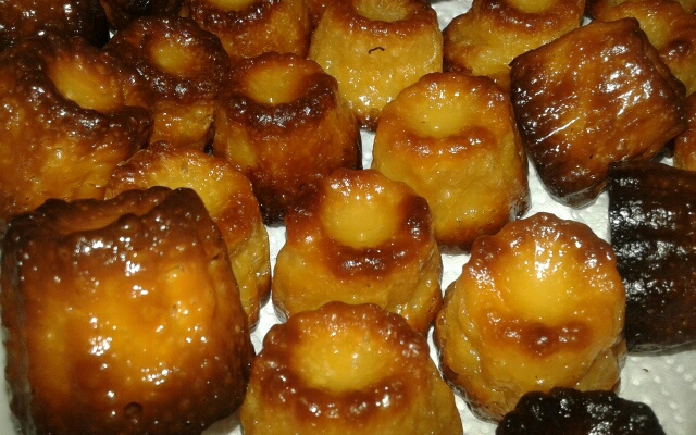 Cannelés à la vanille et au rhum