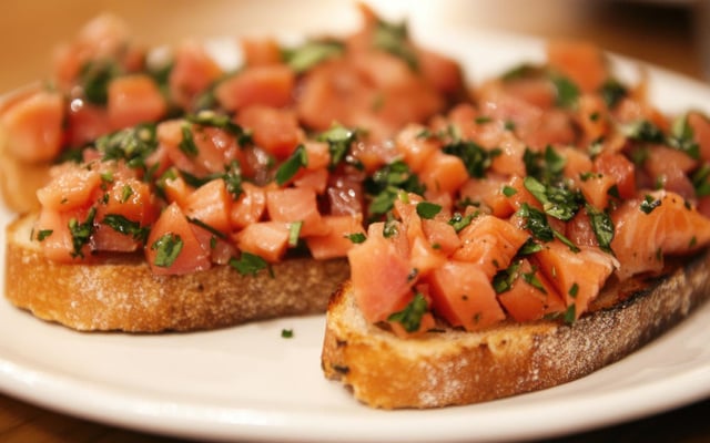 Bruschetta au saumon fumé